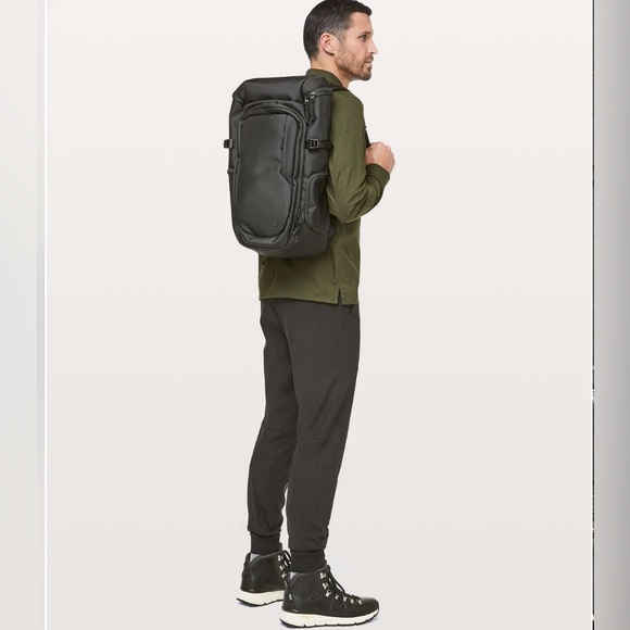 Lululemon Room To Roam Backpack *23L - Black - Picture 5 of 6